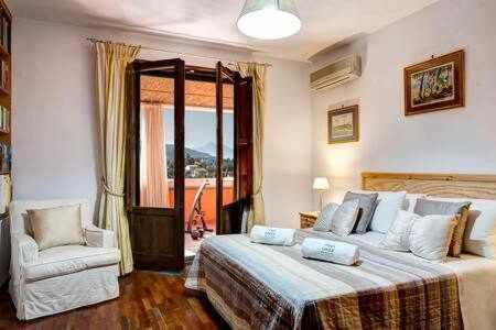 Gocce Villas - Villa De Flores Country Style Villa With Pool ماسّا لوبْرينسِ المظهر الخارجي الصورة