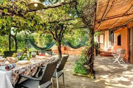 Gocce Villas - Villa De Flores Country Style Villa With Pool ماسّا لوبْرينسِ المظهر الخارجي الصورة